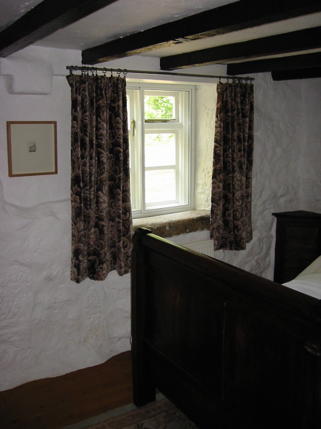 bedroom3.JPG